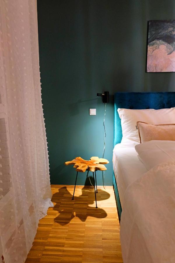 שטראובינג Design Apartment Nr 2 Mit Terrasse Und Parkplatz מראה חיצוני תמונה